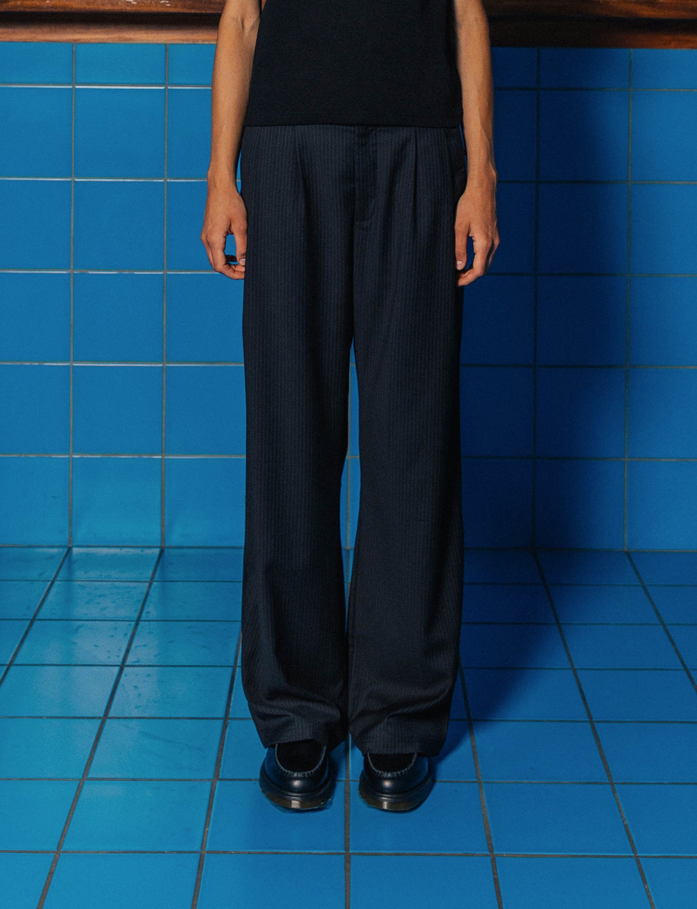 LOOPE ルーペ OUTSIDE PLEATED TROUSERS 33 LOOPE ルーペ OUTSIDE PLEATED TROUSERS 33 loope ルーペ outside