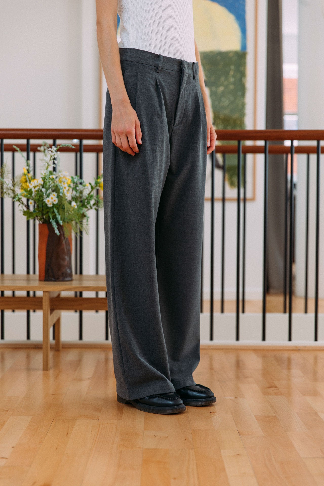 たいそんHUM VENT新品 AESTAS TROUSERS 23SS Essential Suit Pants Slim Cloud Grey | SHAPING NEW TOMORROW