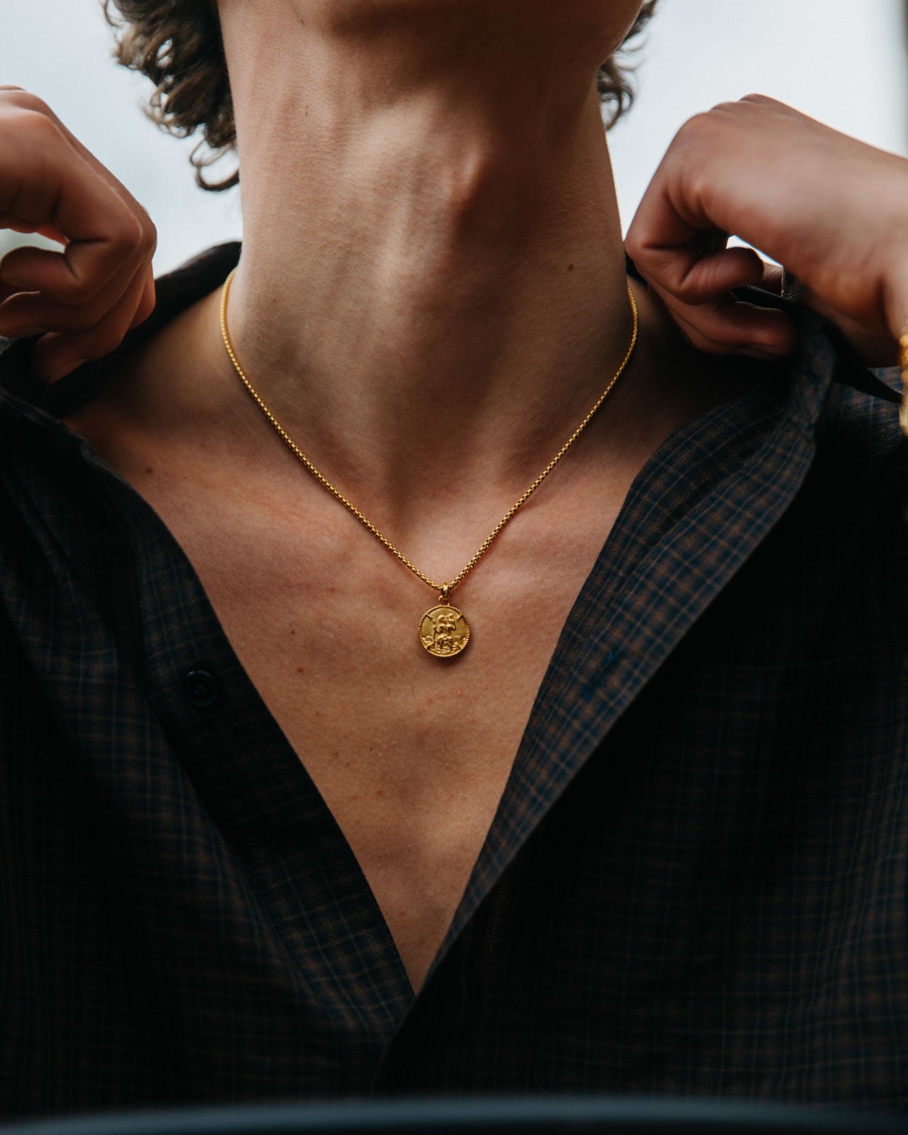 Saint Necklace, Gold