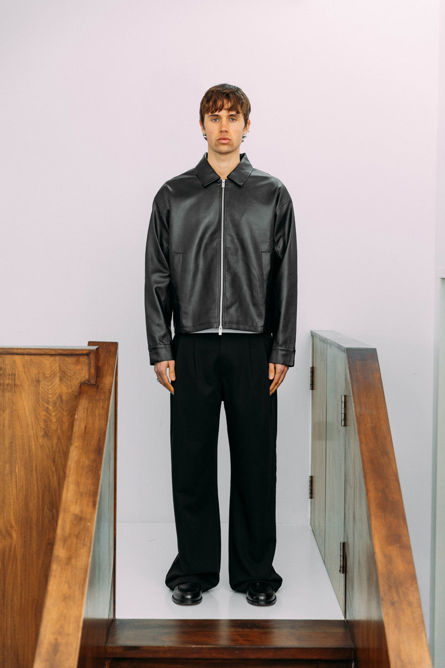 PV レザージャケット　未使用　イギリス製　免税店で購入　（$770ドル）・PV leather jacket unused, made in the UK, purchased at a duty free shop ($ 770) RWOW00217_NOIR_PACKSHOT_6630a1